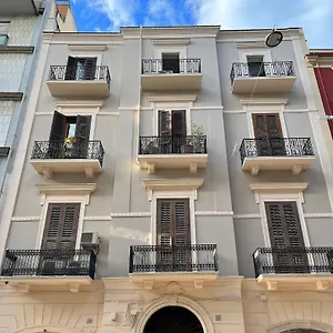  Appartamento Ground Floor Center 85 Italia